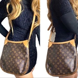 Louis Vuitton cross body bag, yes it’s real!